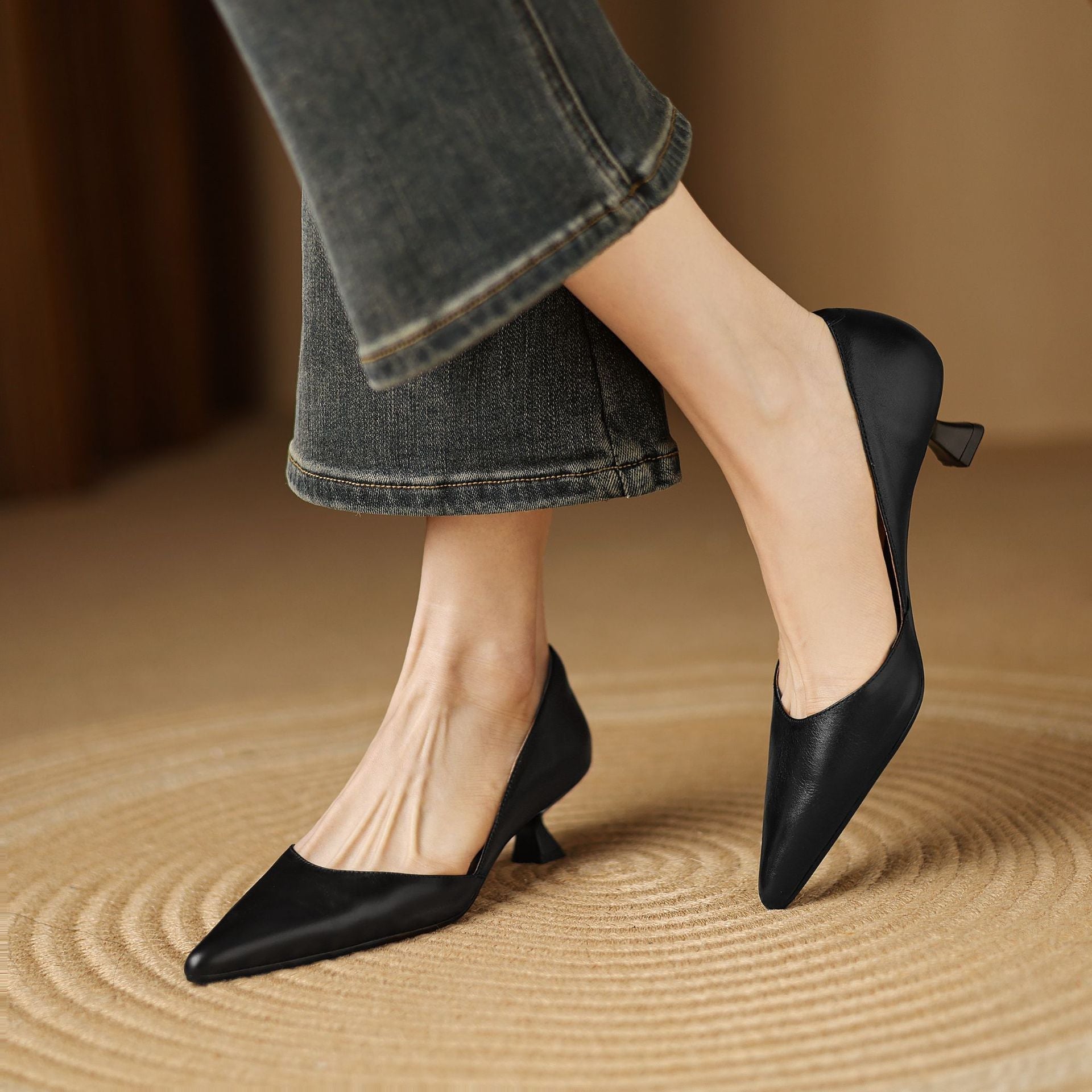 Ceyra Leather Kitten Heels