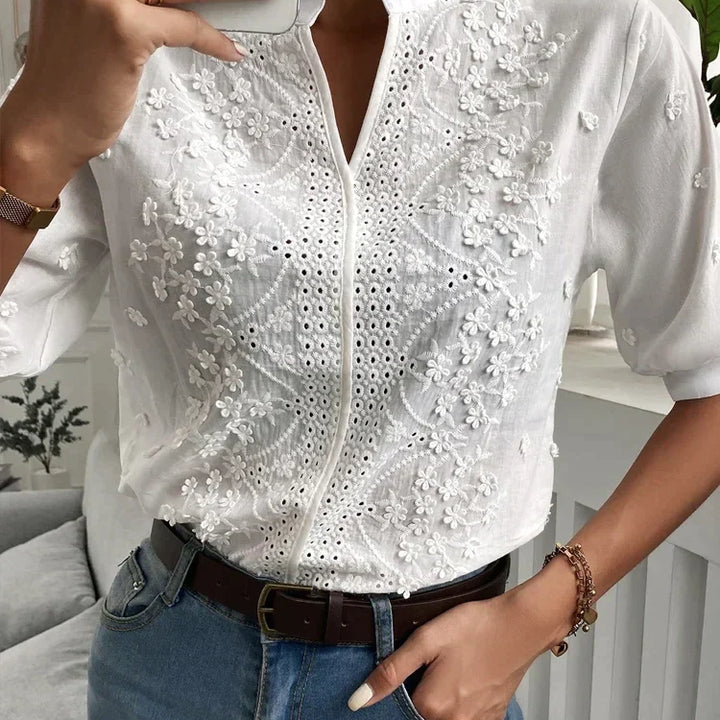 Zomer-Bloemen-Borduren-Lace-Blouse-Vrouwen-Hollow-Out-Stand-Kraag-V-hals-Casual-Shirt-Elegante-Korte_1_d7c82be8-0536-4881-a497-2c9fc48354a8.jpg